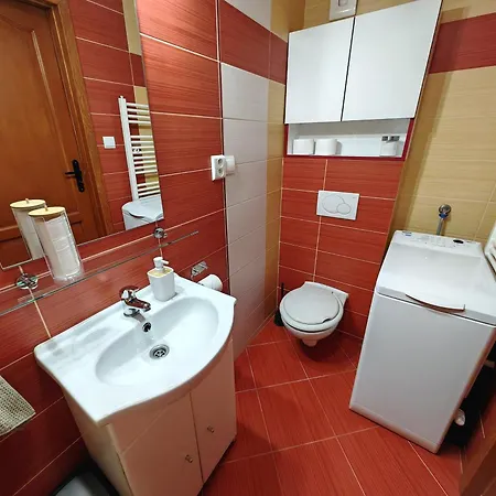 Frida Old Town With Private Parking