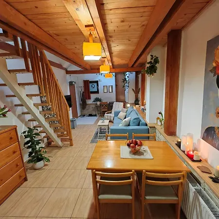 דירה Frida Old Town With Private Parking קושיצה