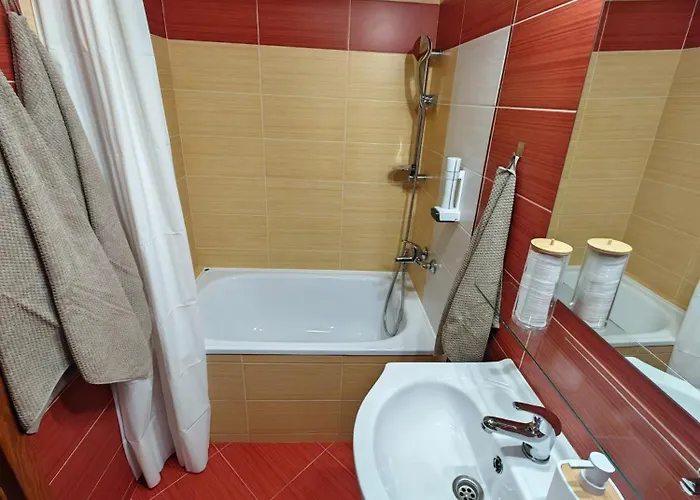 Frida Old Town With Private Parking アパート