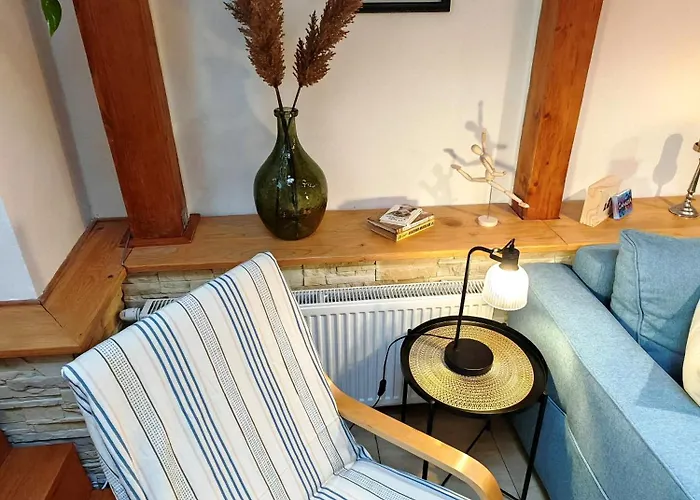 Frida Old Town With Private Parking