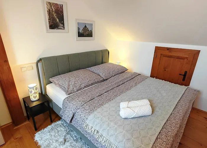 Frida Old Town With Private Parking Апартаменты